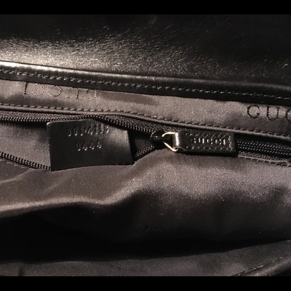 💋SOLD💋Vintage -RARE - Gucci Handbag - Picture 5 of 8